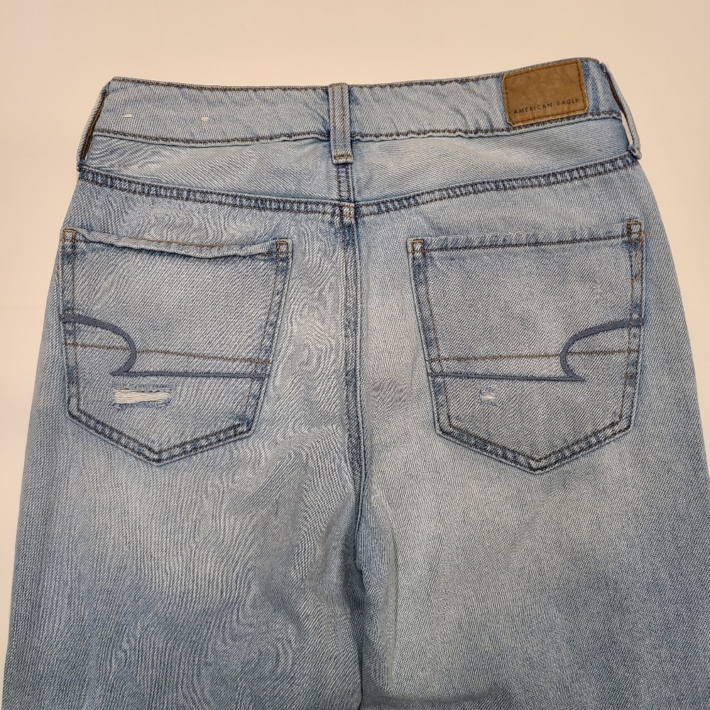 American Eagle Hi-Rise Tomgirl Distressed Light Wash Straight Leg Jeans 2 - Picture 10 of 16